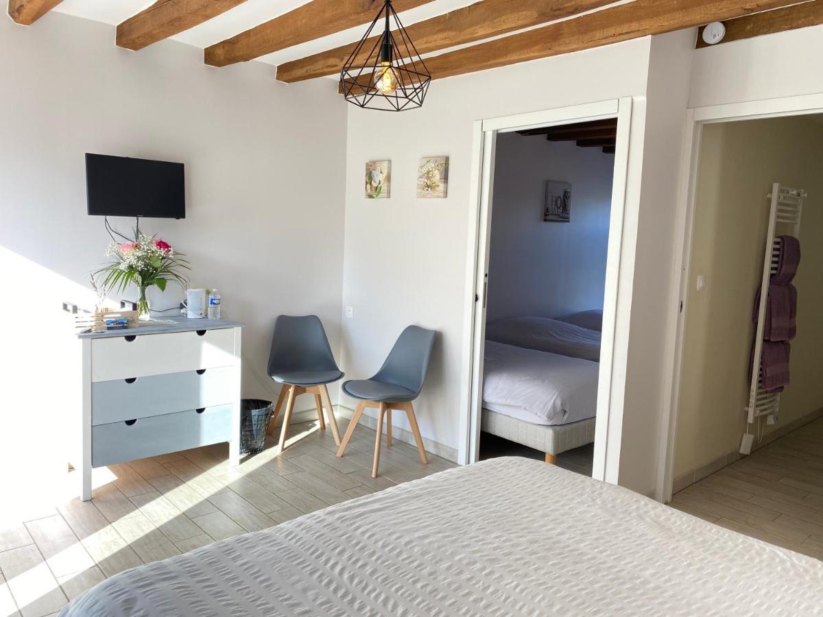 Les Mariniers Chambres D'Hotes -Guest House - Bain Nordique En Option Mareuil-sur-Cher Exterior foto